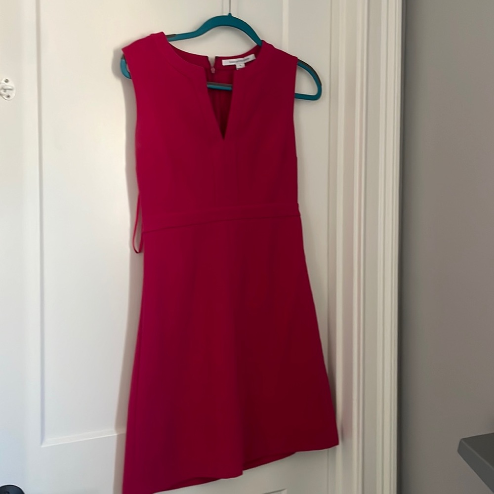 Diane Von Furstenberg size 4, mini dress